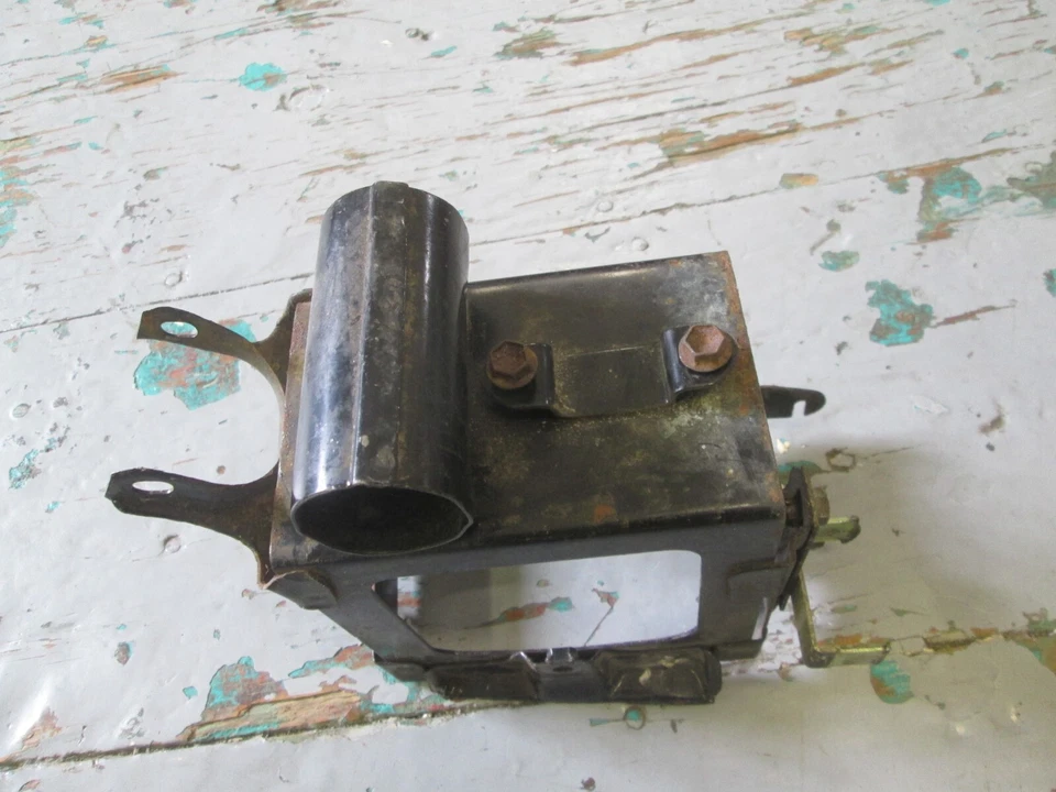 Caja de batería Honda CB350/CL350 1968-1972 VINTAGE FABRICANTE DE EQUIPOS ORIGINALES 50325-344-000B Foto 4 de 4