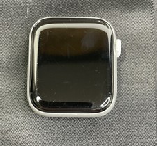 Apple Watch Series 5 Aluminum 44mm w/White Sport Band