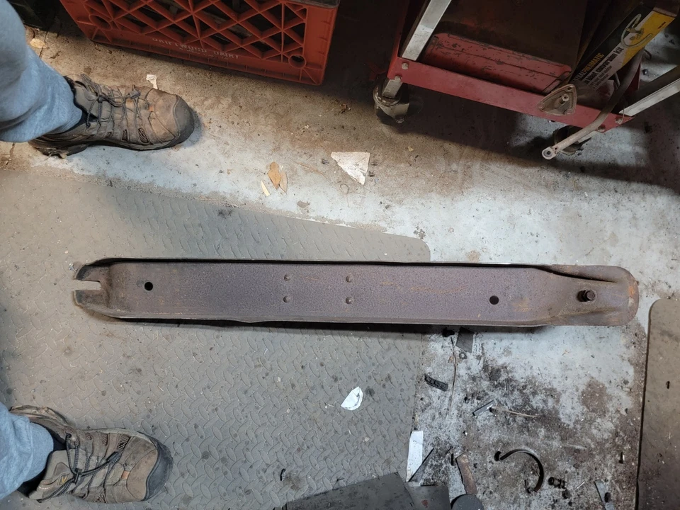 1953 a 1956 Ford Truck F100 F250 pneu sobressalente, porta-rodas com parafuso - Imagem 3 de 4