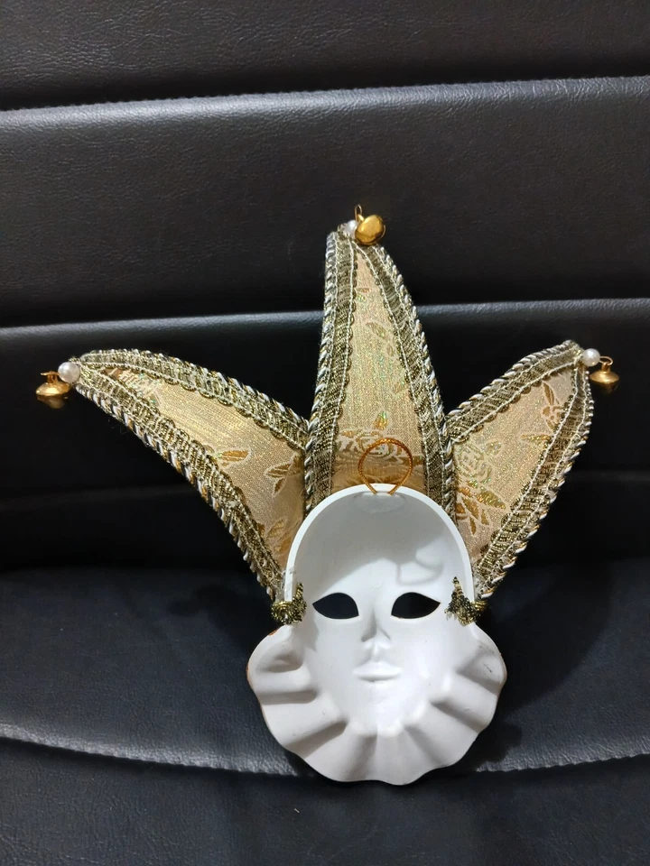 Small Mask Face Mardi Gras Wall Hanging Venetian festival carnival 9x9" - Image 4 of 4