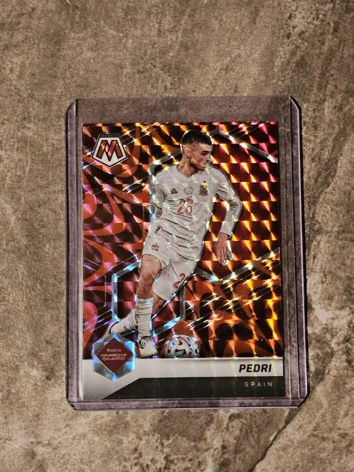 2021-22 Panini Mosaic FIFA Road to World Cup Qatar PEDRI Red Reactive Prizm #130