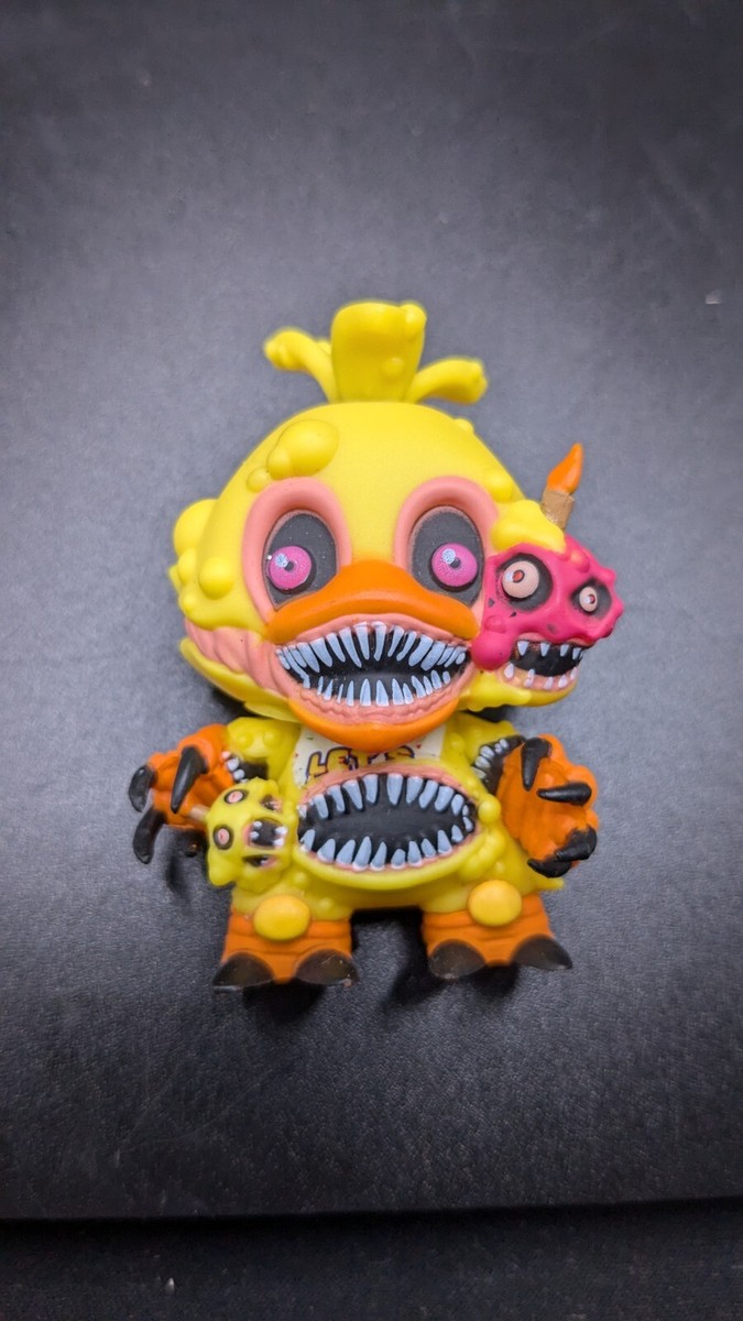 Funko Mystery Minis Five Nights At Freddy's Twisted One's Chica Vinyl Figure