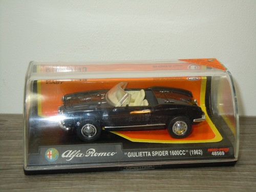1962 Alfa Romeo Giulietta Spider - New-Ray 1:43 in Box *48628 - Picture 1 of 2