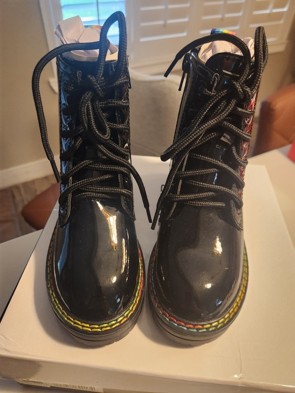 New in Box Girl's Kurt Geithner Boots, Black, Size 11