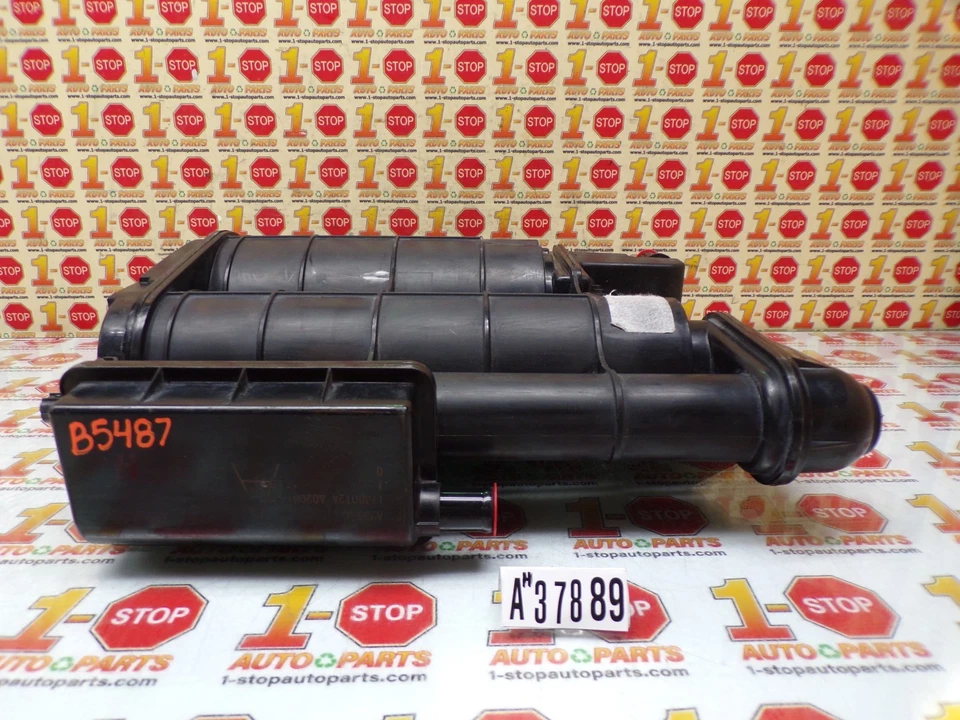 Honda Accord 2013-2017 bote de vapor de combustible de 3,5 L 17011-T2A-A01 OEM Foto 4 de 4