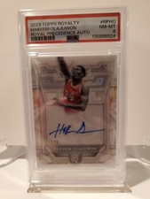 2023 Topps Royalty #RPHO Hakeem Olajuwon Royalty Precedence Auto 12/25 PSA 8