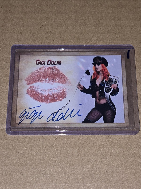 Gigi Dolin Signed Kiss Card Wrestler WWE Collectors Expo  #1