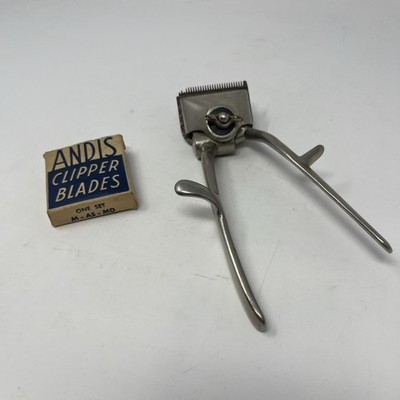 VINTAGE ''OSTER'' STYLE No. 000 HAND HELD HAIR CLIPPERS Antique & Andis Blade Bonu