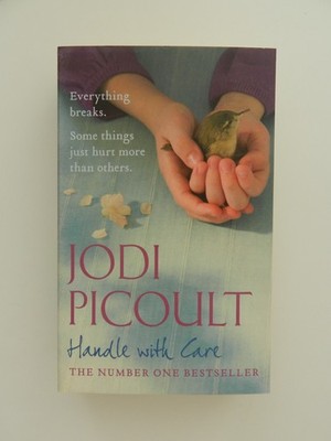 Jodi Picoult Handle wirh Care Hodder Buch englisch