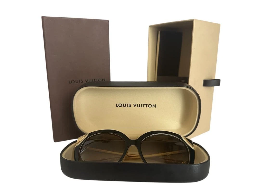 Louis Vuitton Oversized Sunglasses for Women | eBay display picture 1
