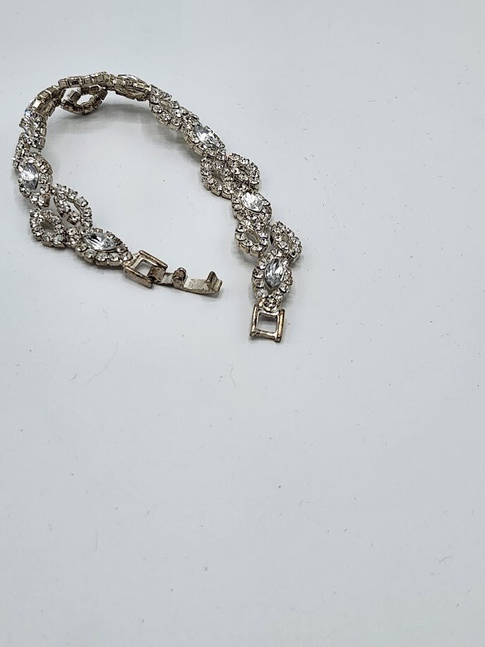 Beautiful Rhinestone Statement Bracelet - image 5