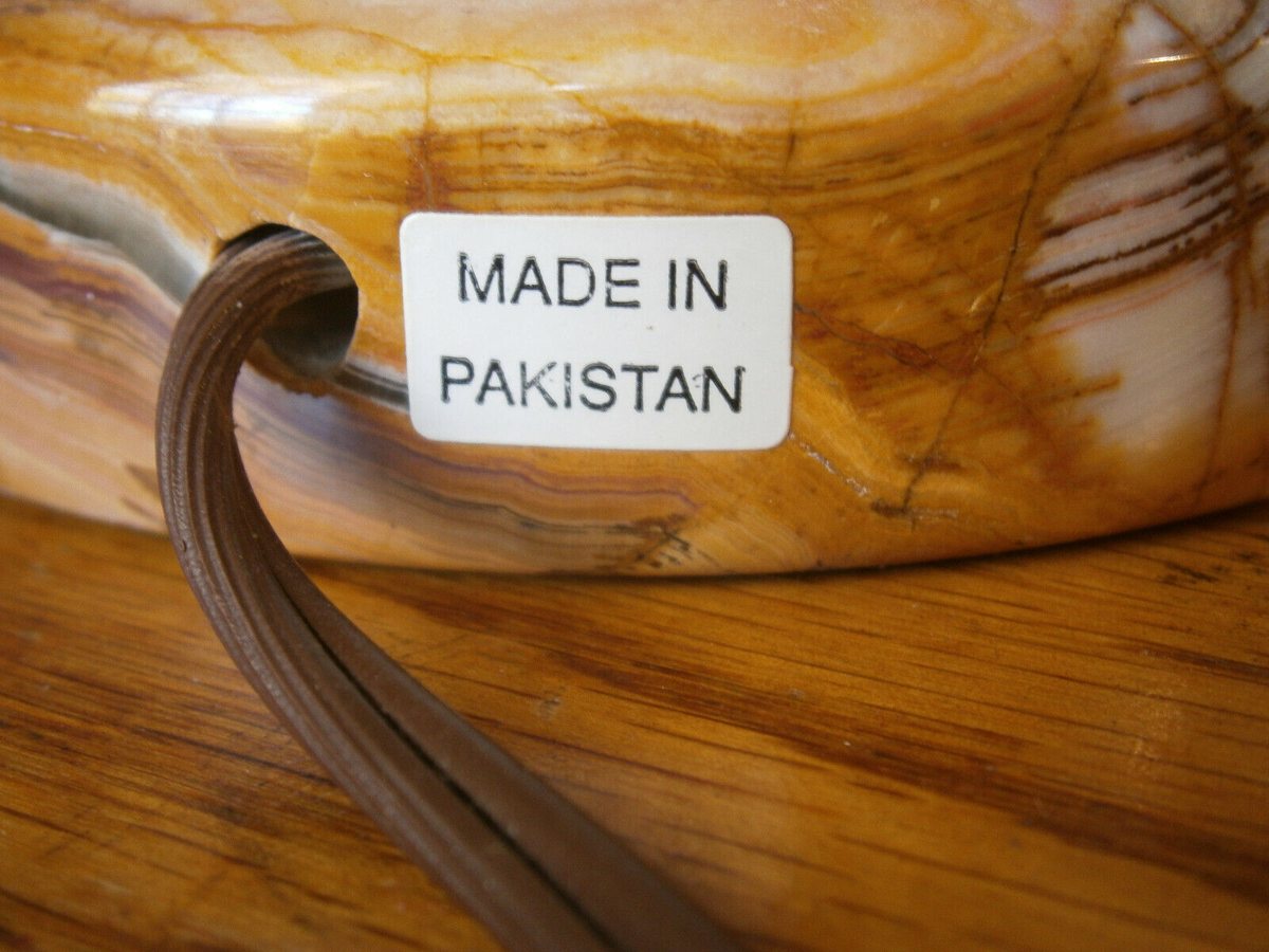 ONYX STONE PAKISTAN LARGE SCALE NEOCLASSICAL TABLE LIGHT