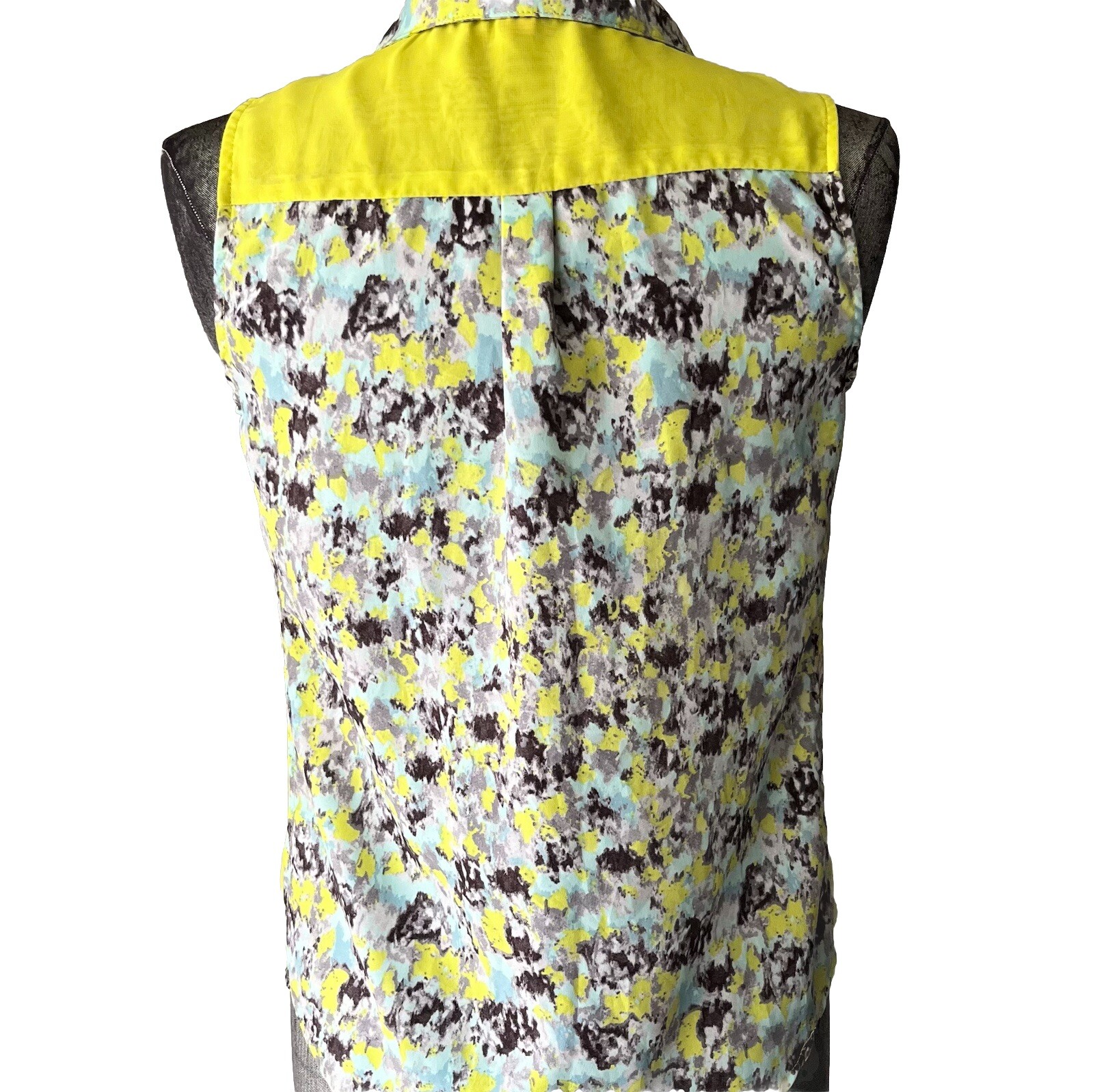 Bongo Button Down Sleeveless Top Size Medium - image 3