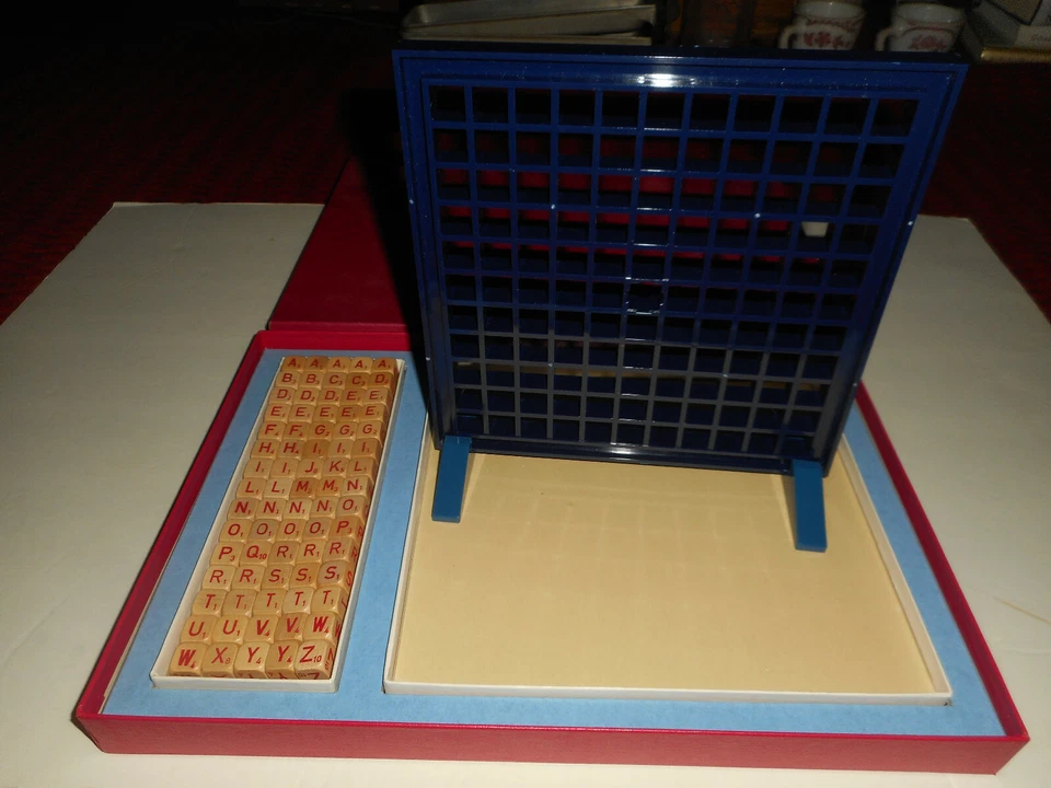 Scrabble RSVP 3D Crossword Game 1966 Selchow & Righter EUC Complete Vintage - Image 4 of 4