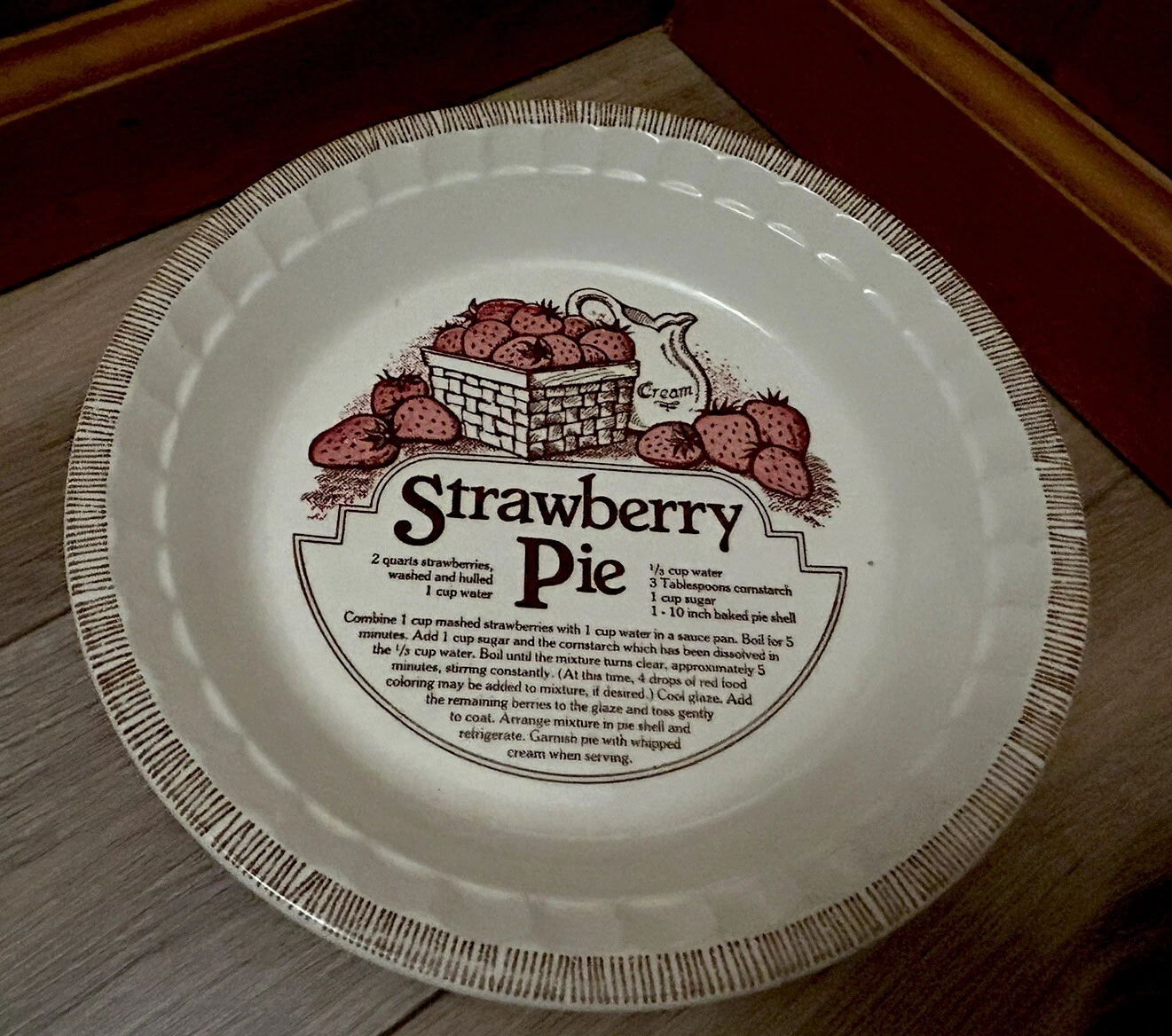 Strawberry Pie Plate 11” Deep Dish Royal China Jeanette with Recipe 80s Vintage