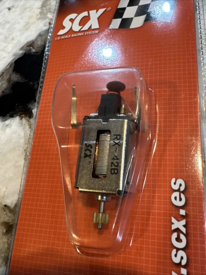 Motor SCX RX-42B REF 88840 - Nuevo Sellado de Fábrica Nuevo Motor Ranura Coche 1:32 Foto 2 de 3
