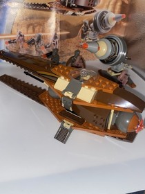 Lego Geonosian Fighter (4478) 100% Complete W/ All Figures. Excellent W/ Manual.