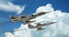 Italeri 2514 1/32 F104G/S Starfighter Supersonic Interceptor Aircraft Upgraded E