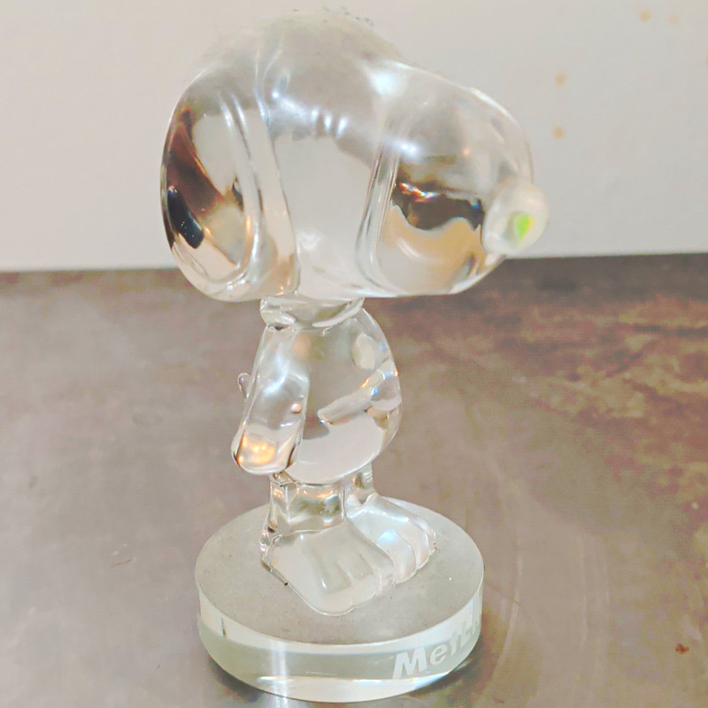 MetLife Clear Glass Advertising Figurine on Base, Contemporary 2000-2009