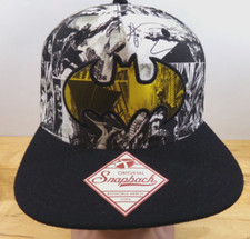 Batman DC Comics Cap Hat Black with Yellow Bat Signal Snap Back New