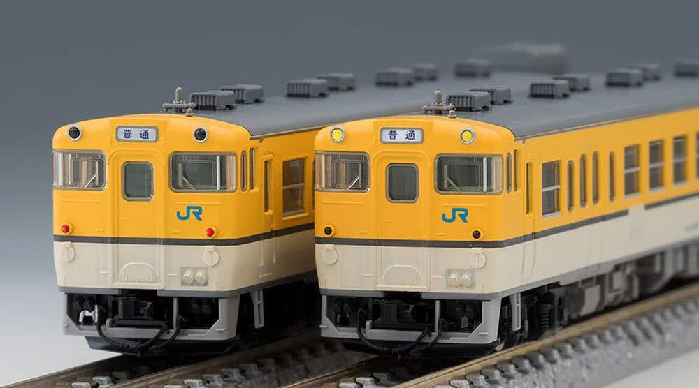 トム① TOMIX Ngauge Kiha47 Type 0 Hiroshima color set 2 cars 98069