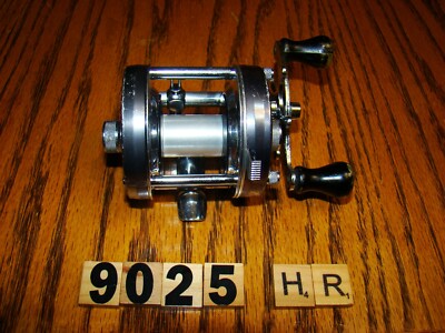 U9025 HR 1973 FIRST YEAR ABU GARCIA AMBASSADEUR METAL GRAY 5500C