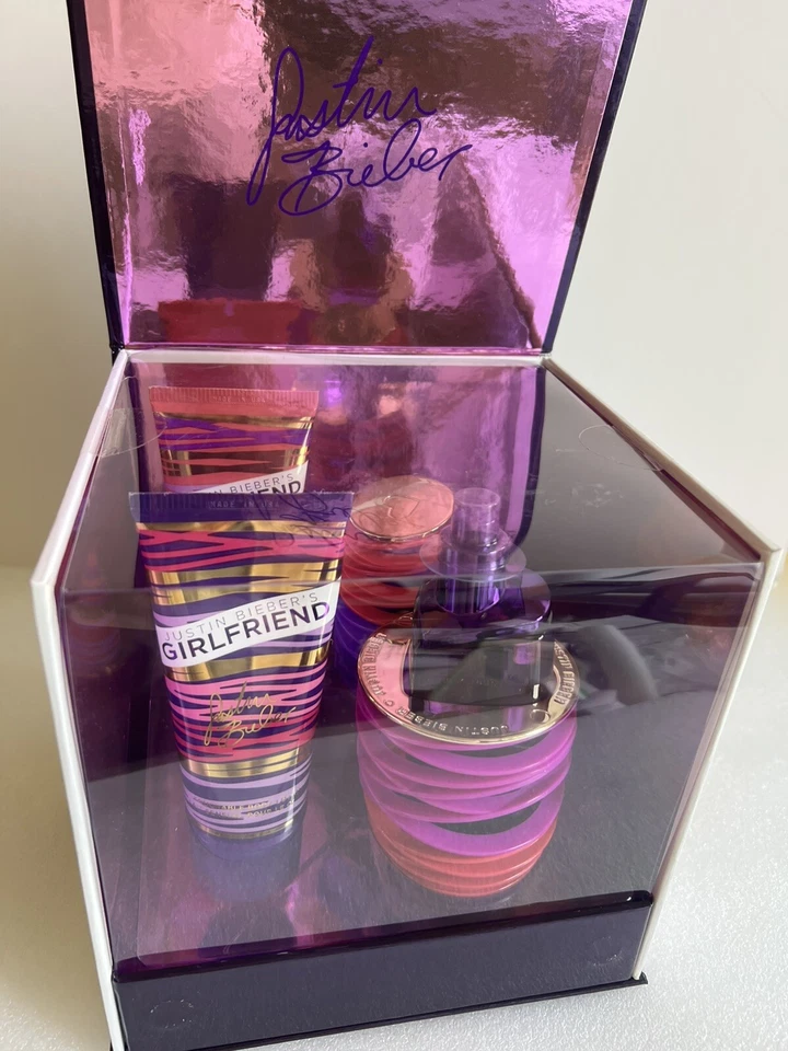 Nuevo Justin Bieber's Girlfriend Juego de 3 piezas Eau De Parfum Loción Corporal Lavado 3.4Fl.oz Foto 3 de 4