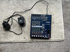 Yamaha MG82cx 8-Channel Mixing Console w/ Built-in Effects, Phantom Power