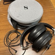 DDP Sennheiser MOMENTUM 3 Wireless Over Ear Headphones M3AEBTXL with Case Clean