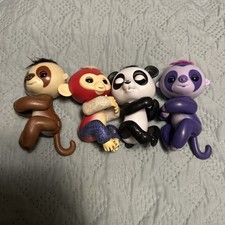 Fingerlings Interactive Baby sloths,panda,monkey lot 4 purple sloth doesn  t work