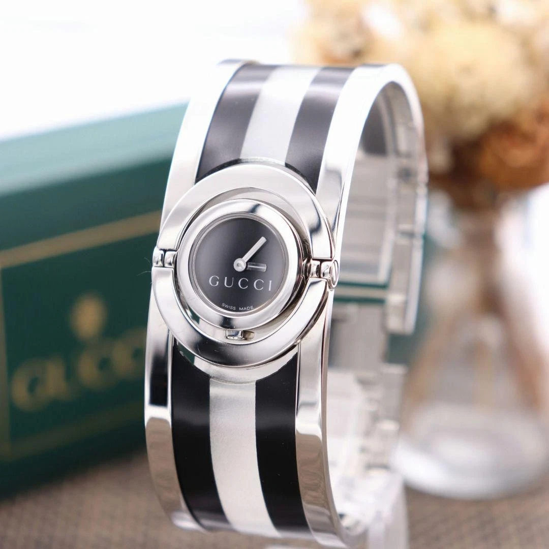 Gucci Batteria Con Accessori Orologio Stile Bracciale Misura Regolabile Us Dap