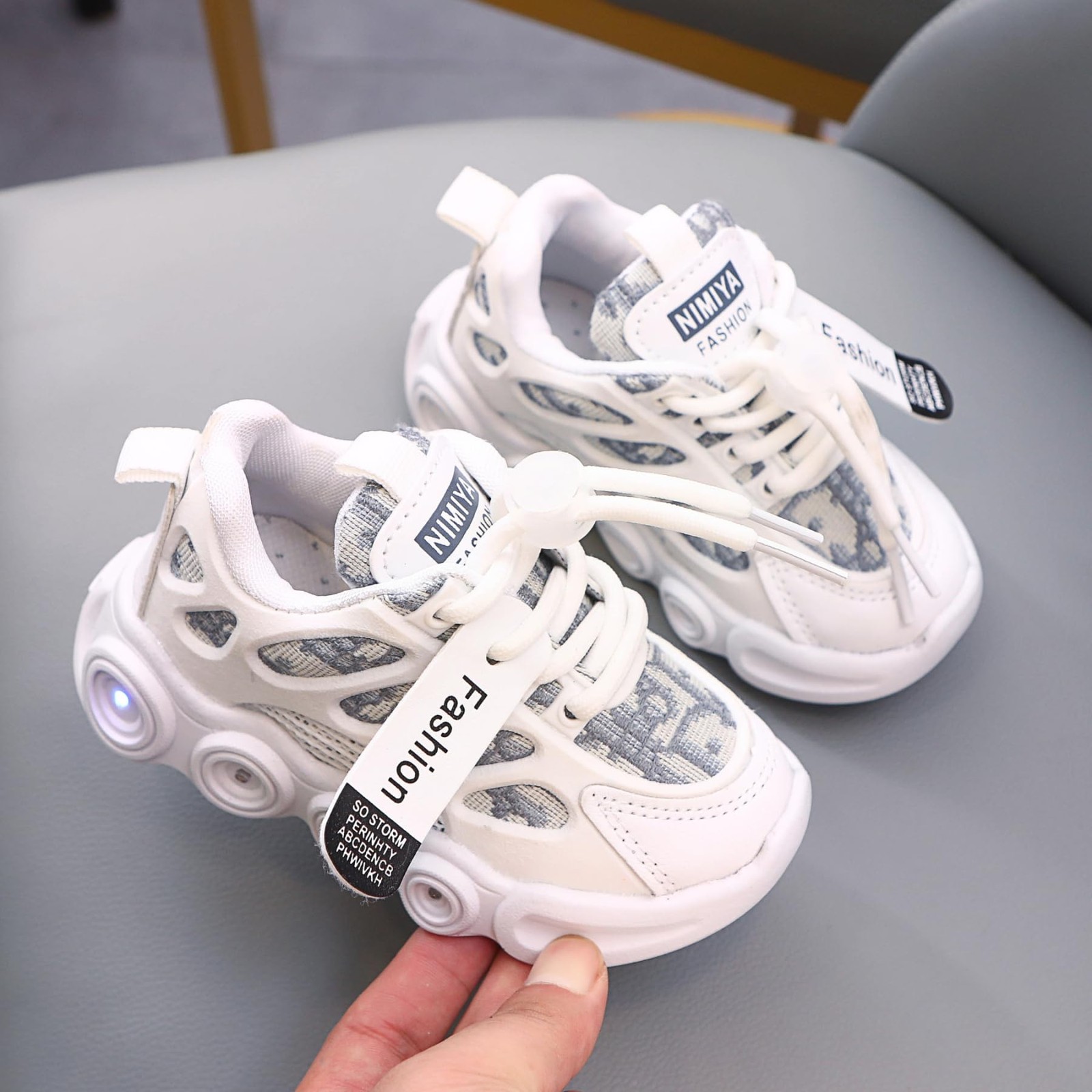 VRYUZHOU Children's Shining Party Sneakers Christmas White Size 12