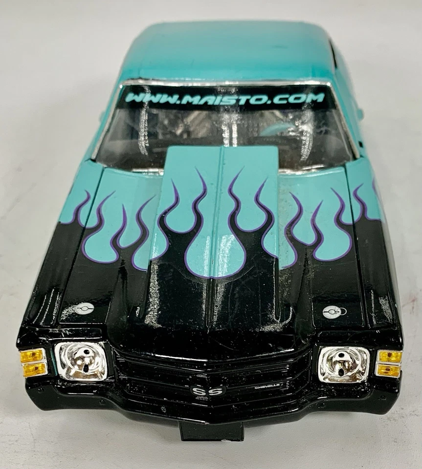 Chevrolet Chevelle 1971 fundido a presión 1/18 Maisto raro turquesa con llamas negras Foto 4 de 4