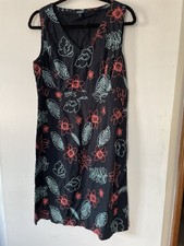 Maine size 14 cotton lined dress embroidered size 14
