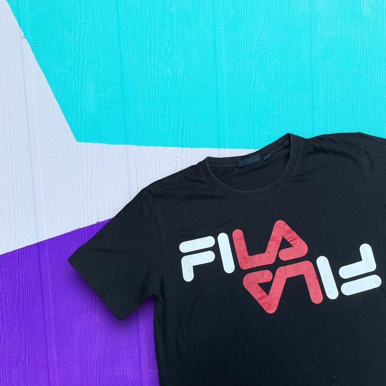 Maglietta uomo vintage nera fila spell out grande logo retrò Regno Unito piccola unisex