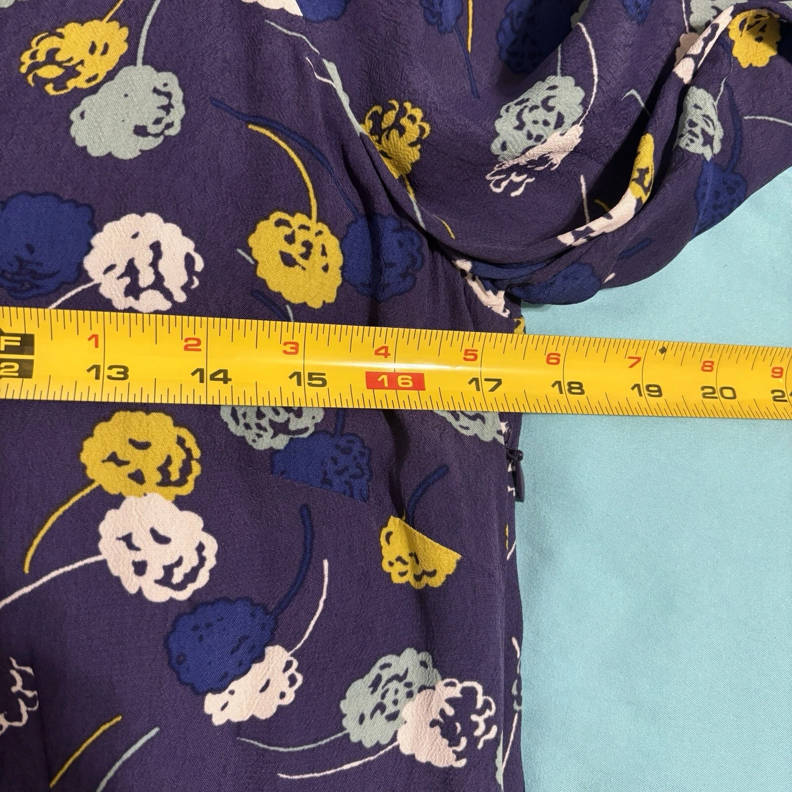 VETEMENTS Boden abito floreale taglia 8 viola manica lunga impreziosito scollo a V