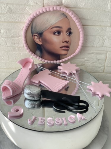 ARIANDA GRANDE EDIBLE CAKE TOPPER DECORATION. Personalised Birthdays - Picture 3 of 5