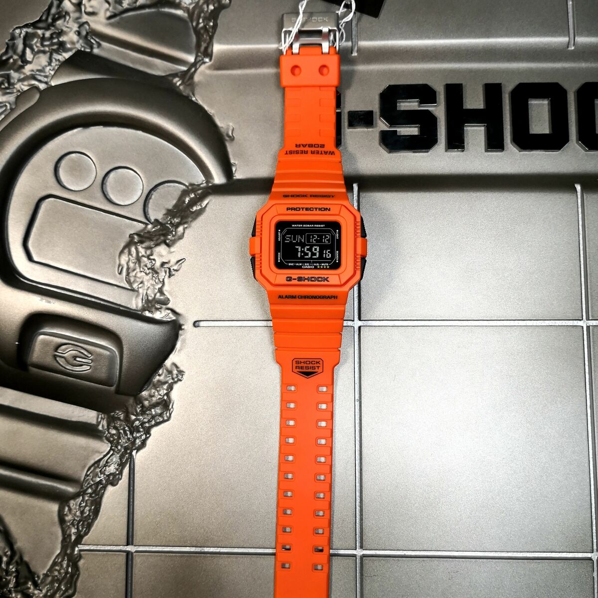 DW-D5500MR-4 Casio G-Shock Rescue Orange Series Digital DW-D5500MR-4 Casio G-Shock Rescue Orange Series Digital