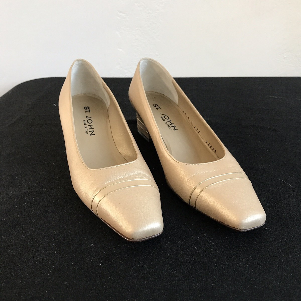 Women's Gold/Champagne St.John Square Toe Pump Shoes 8N G