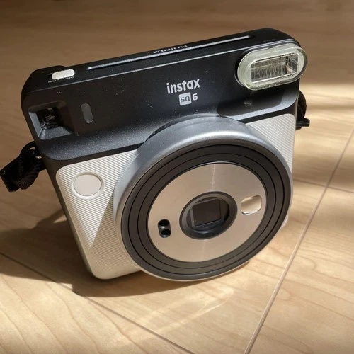 Cámara fotográfica instantánea Fujifilm Instax Square SQ6 blanca perla con correa filtro de flash - Imagen 1 de 10