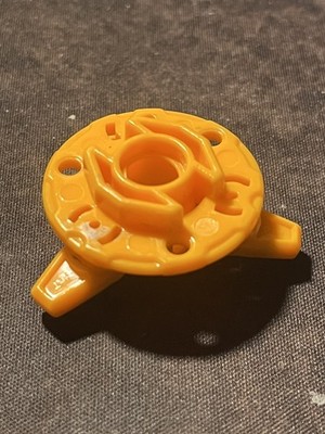 Beyblade Metal Fusion: Claw145 C145 Spintrack Hasbro Tomy