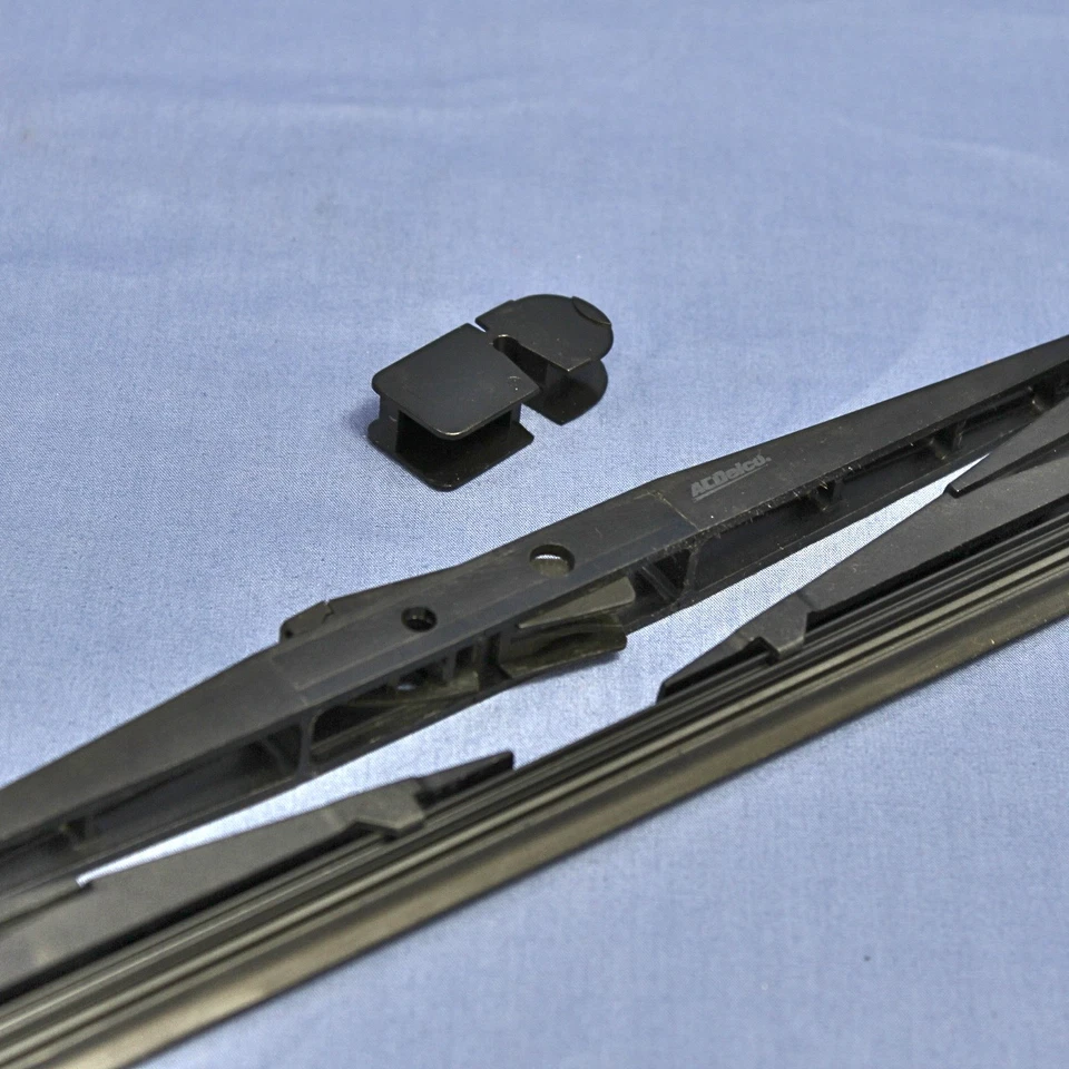 Limpiaparabrisas de metal para todas las estaciones AC Delco Advantage Peformance 24" 8-424 Foto 2 de 4