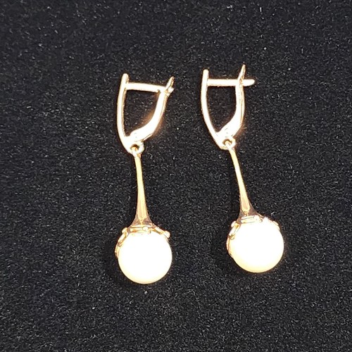 Omega-Ohrringe mit Kunstperlen 1 Zoll Tropfen roségoldfarben - Bild 3 von 7