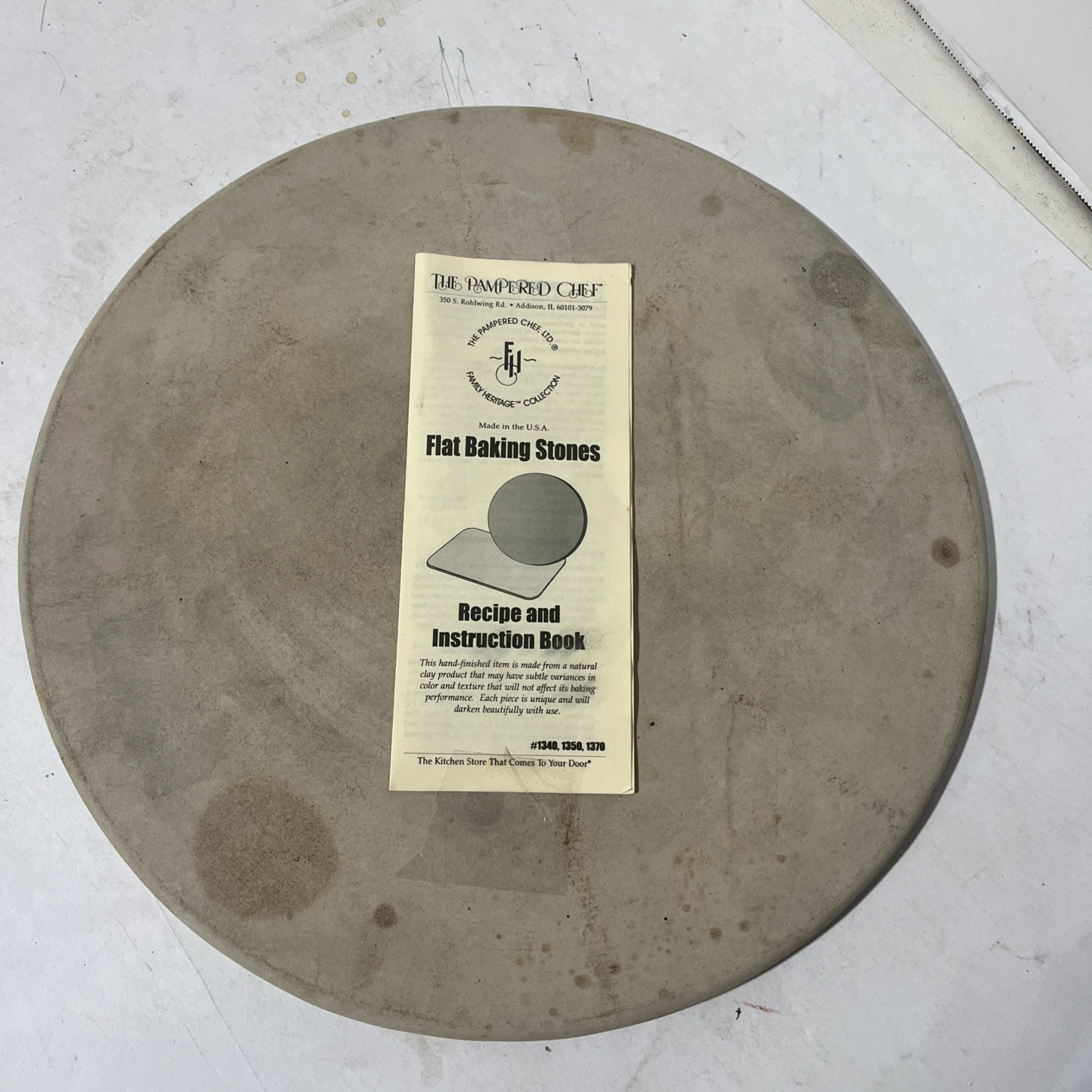 Pampered Chef Stoneware #1340 Small 13" Classic Round Stone Pizza Baking A26