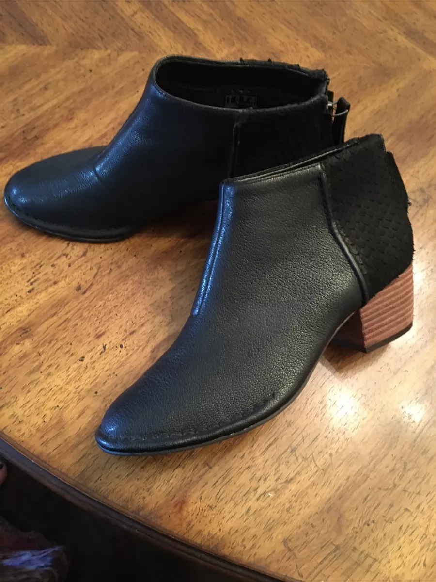 Clarks Spiced Ruby 26139159 Womens Black Leather Ankle Booties