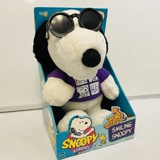 Smiling Snoopy  Snoopy & Friends Joe Cool Animated Plush 1999 Hasbro NIP