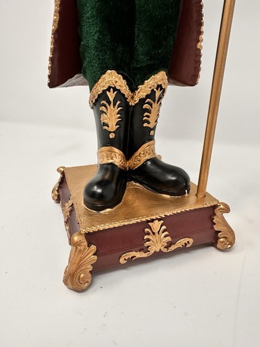 Abrigo Cascanueces Borgoña y Verde Terciopelo 18”, Cascanueces Navidad, Regal, NUEVO - Imagen 7 de 10