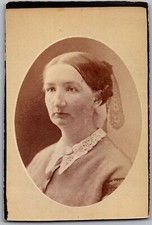 ANTIQUE CIRCA 1870S CDV LADY LACE COLLAR UNMARKED