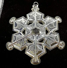 BEAUTIFUL STERLING SILVER & GOLD FILL GORHAM 1987 SNOWFLAKE ORNAMENT/PENDANT 3-D