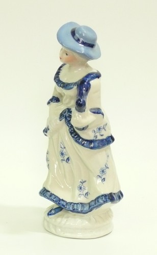 Estatuilla de porcelana vintage azul y blanco estilo regencia dama 8" de alto - Imagen 2 de 4